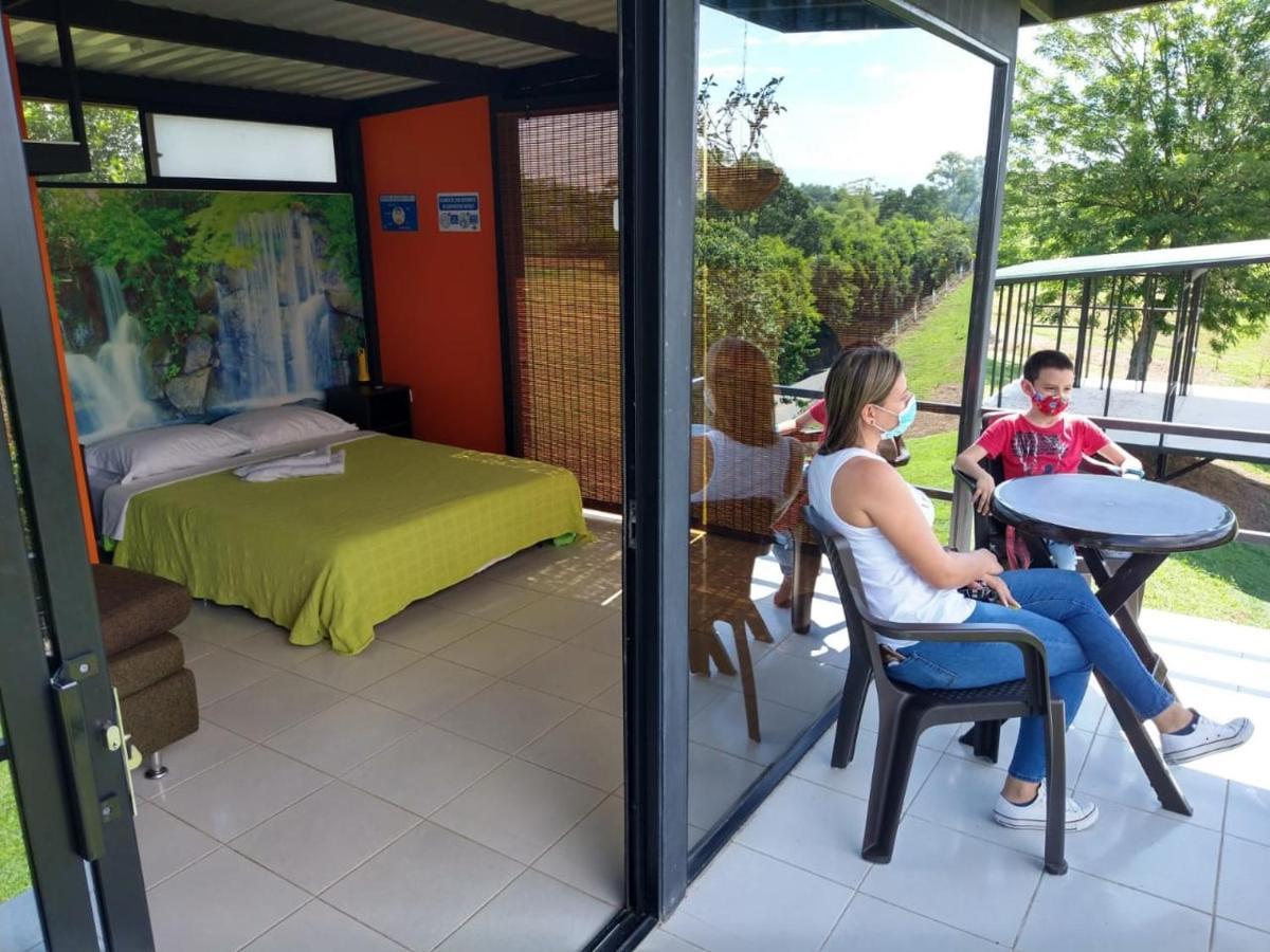 Glamping - Calochorno Hotel Alcalá Екстериор снимка