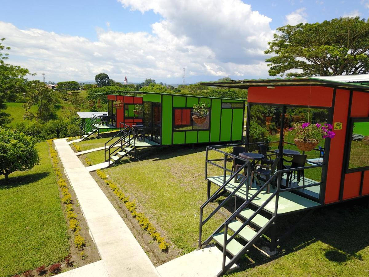 Glamping - Calochorno Hotel Alcalá Екстериор снимка