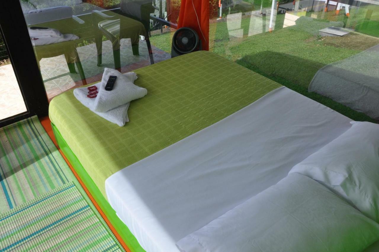 Glamping - Calochorno Hotel Alcalá Екстериор снимка